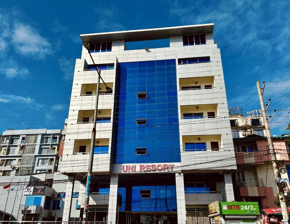 Uni Resort